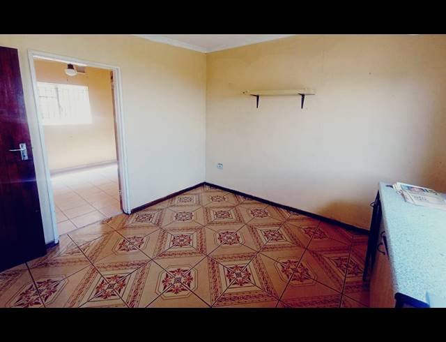 2 BEDROOM FREESTANDING FOR SALE IN BAKERVILLE HEIGHTS